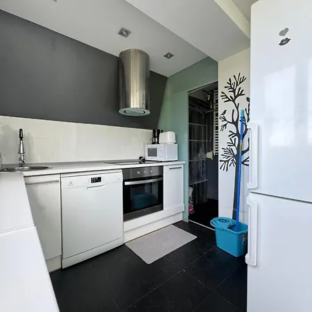 Infantes 954 * سانتاندر